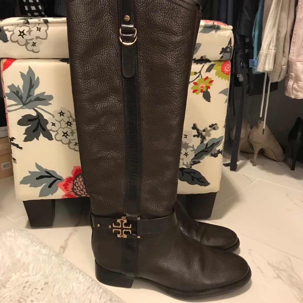 Tory Burch boots brown